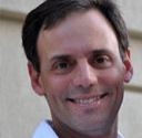 Dr.  Carlos Pedra